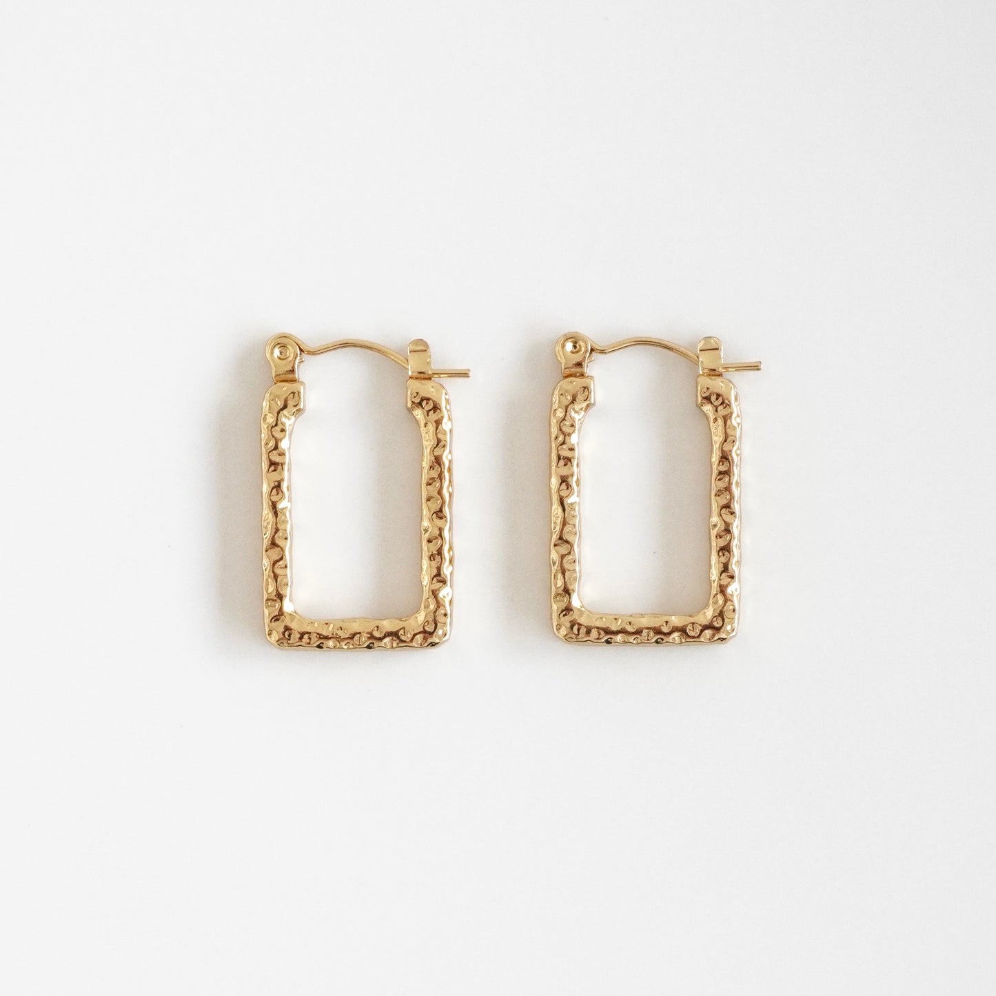 Aretes rectángulos texturizados