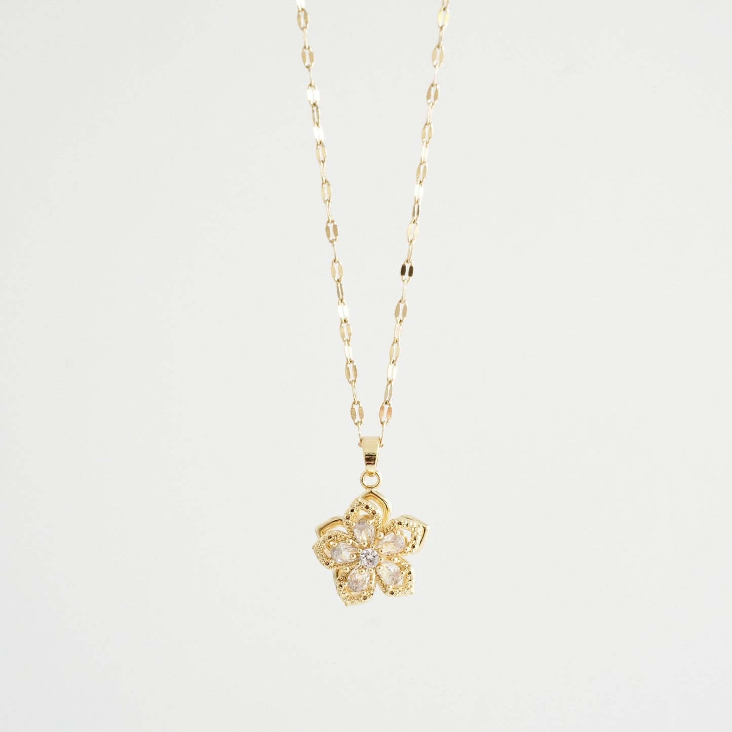 Cadena de flor con zirconias