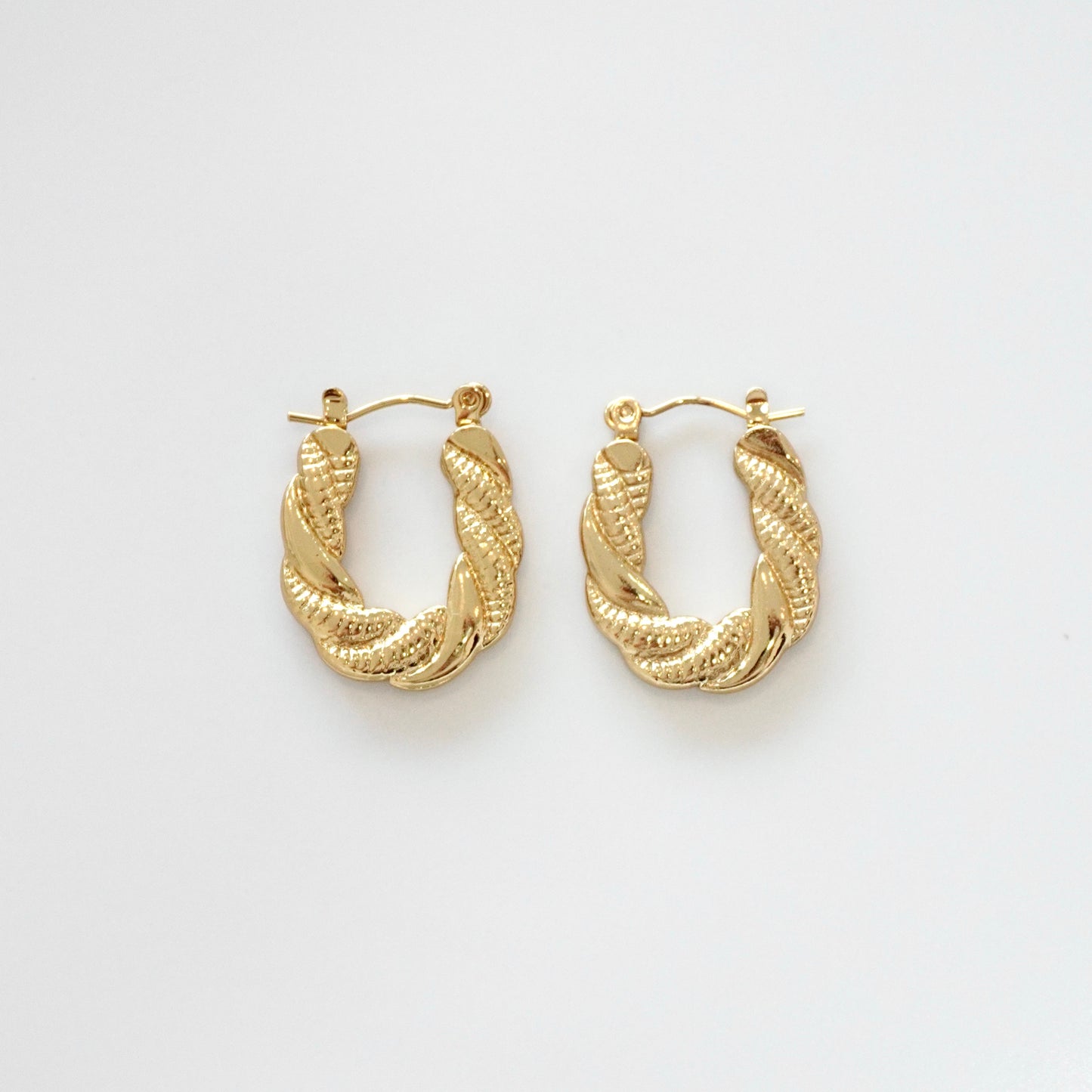 Hoops ovaladas trenzadas