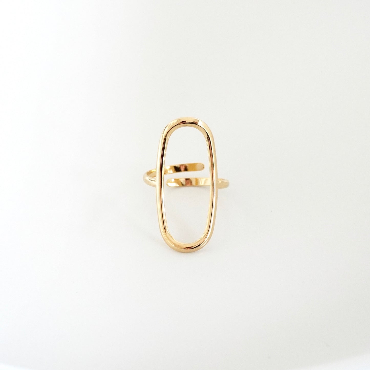 Anillo óvalo hueco