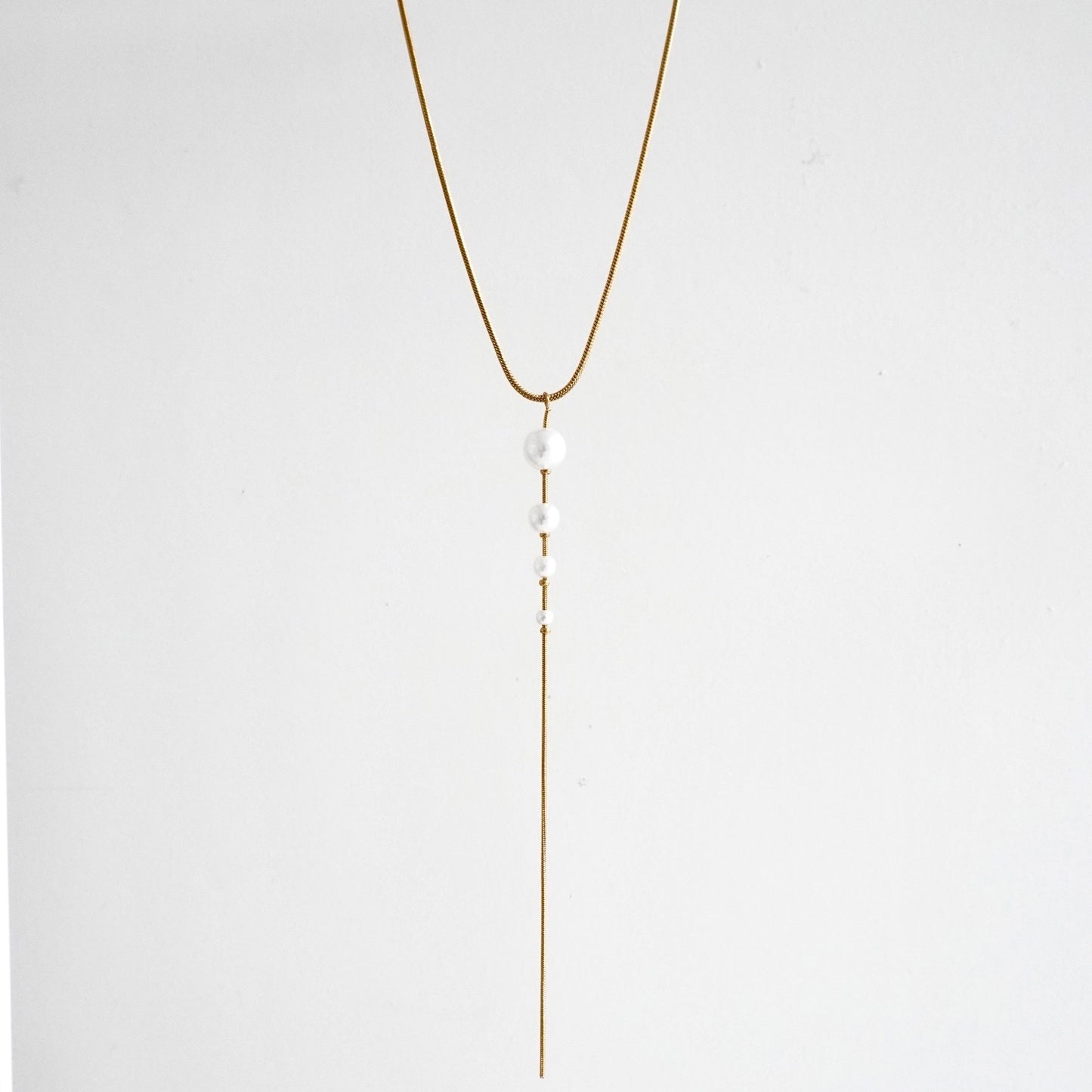 Corbatin delicado con zirconias