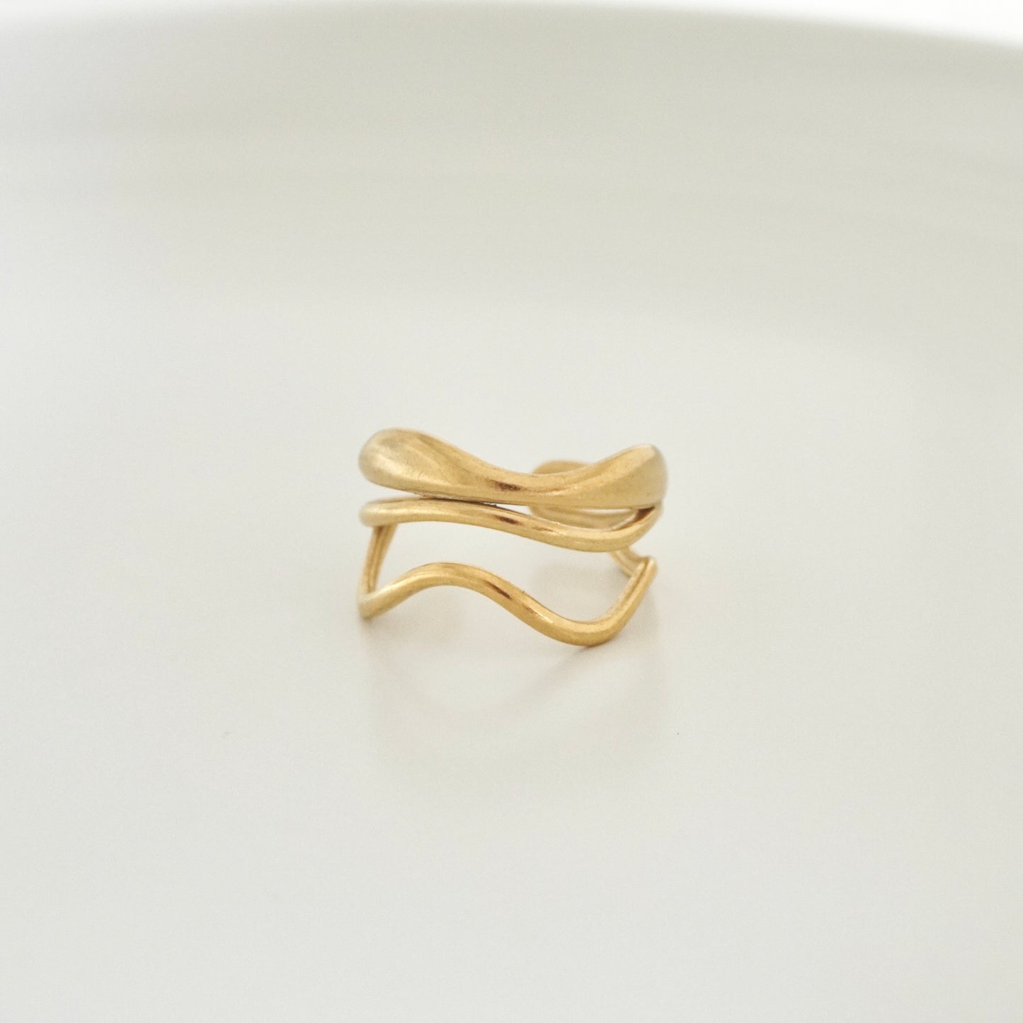 Anillo líneas ajustable