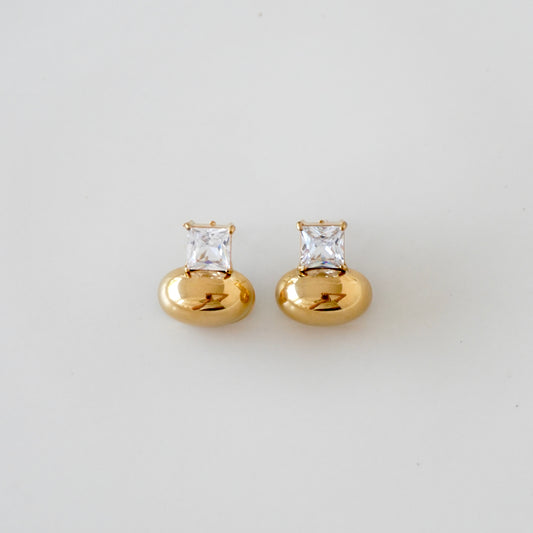 Aretes pequeños con zirconia