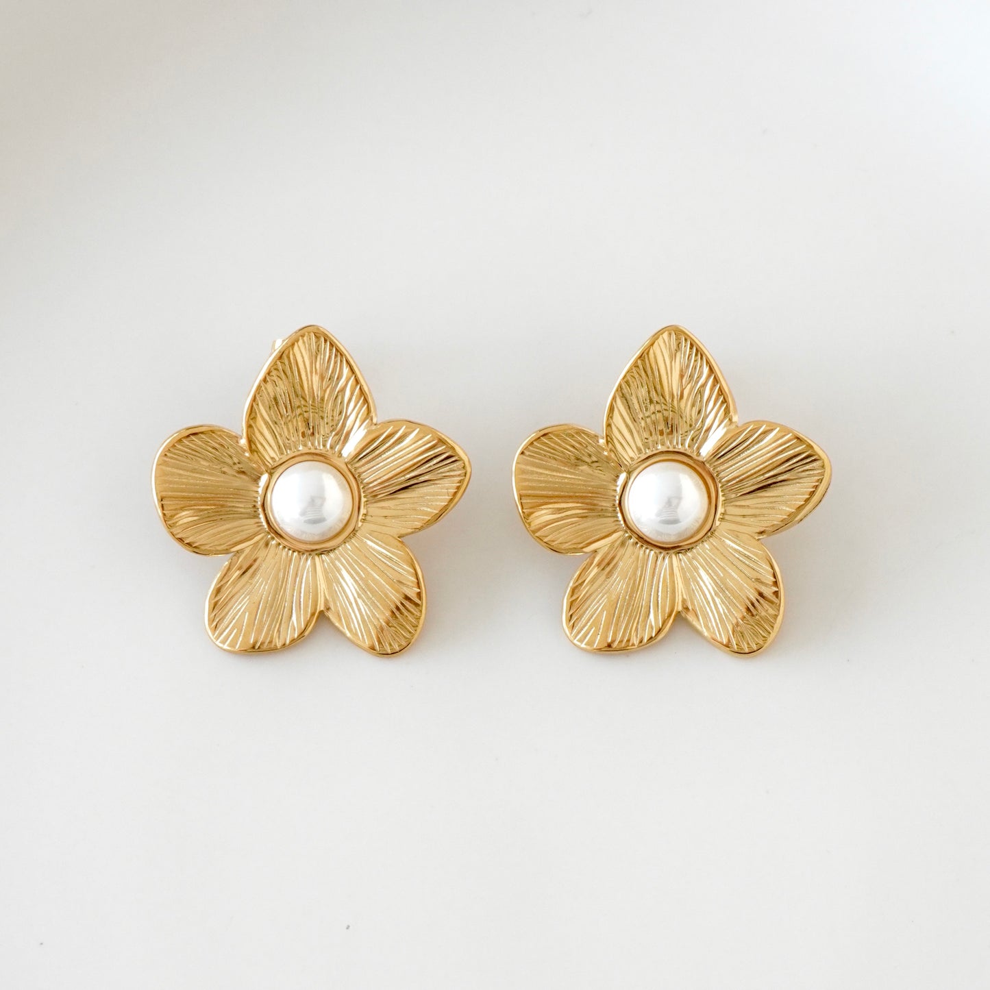 Aretes flor tropical y perla