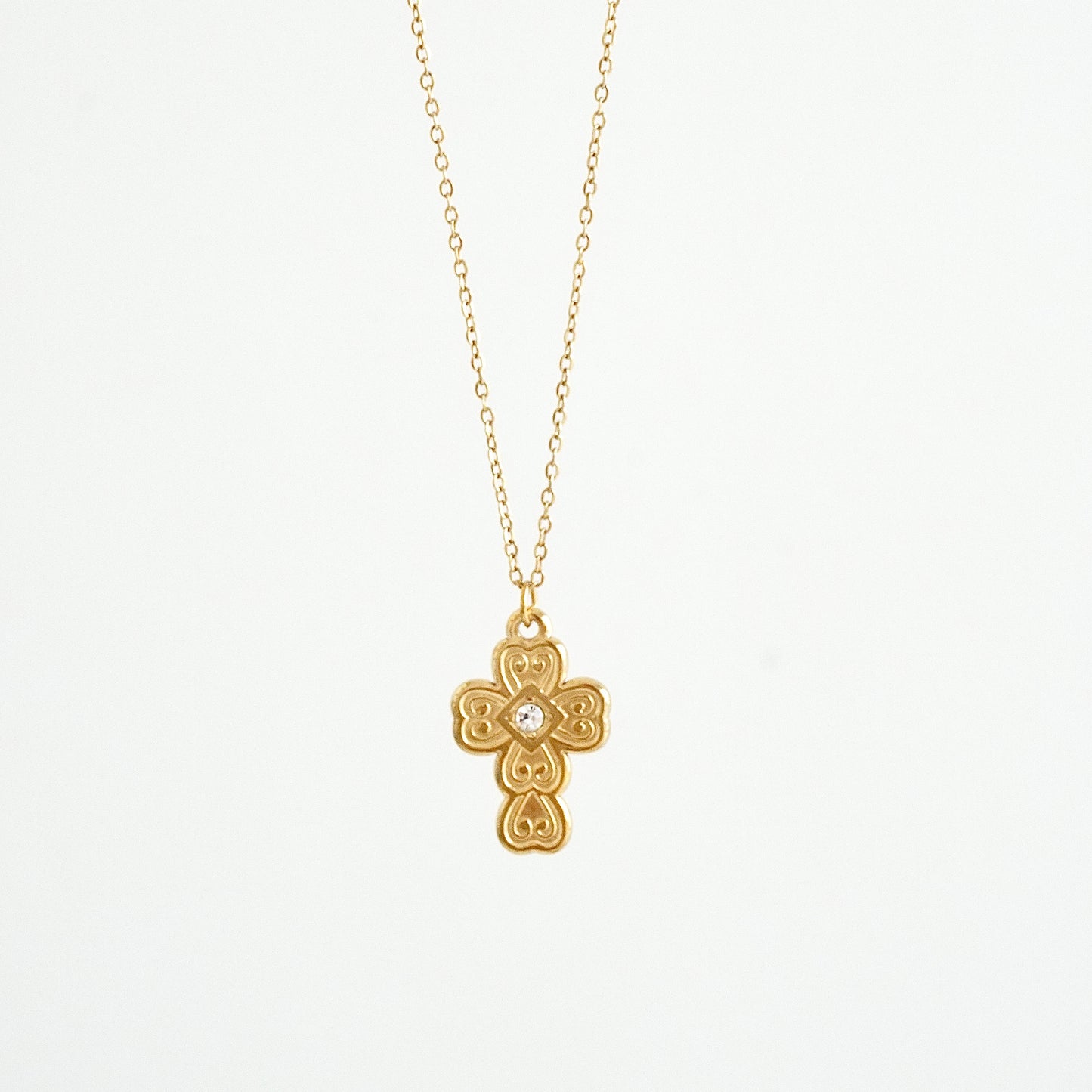 Cadena cruz corazones y zirconia