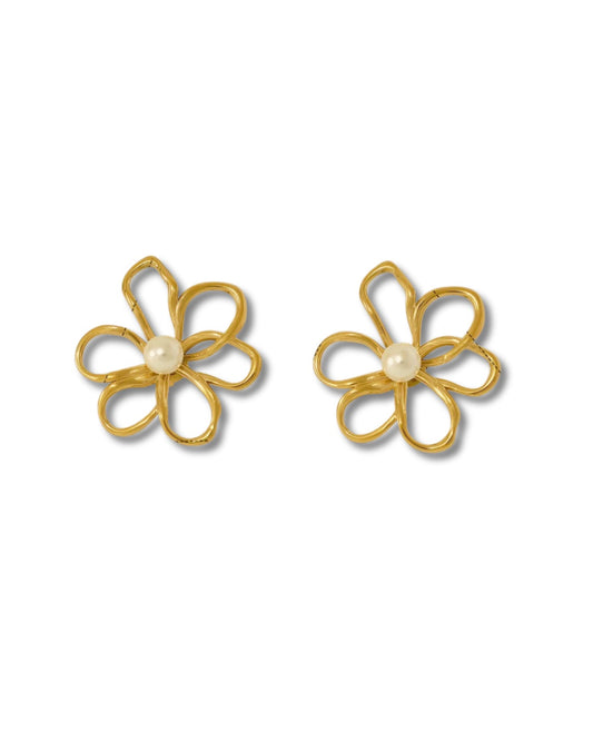 Aretes de flor pétalos huecos y perla