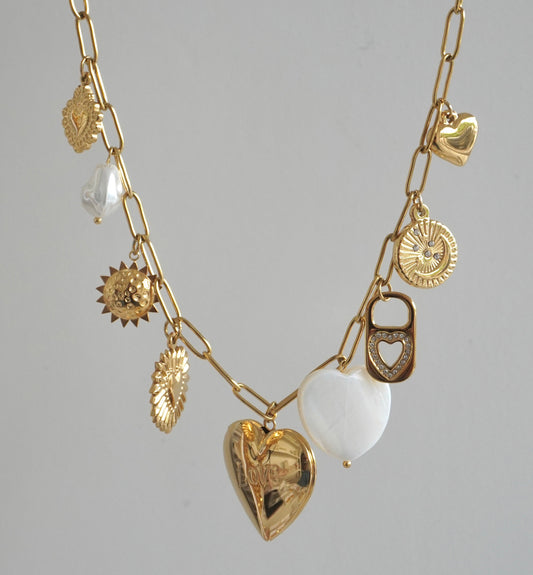 Chocker 9 dijes con relicario