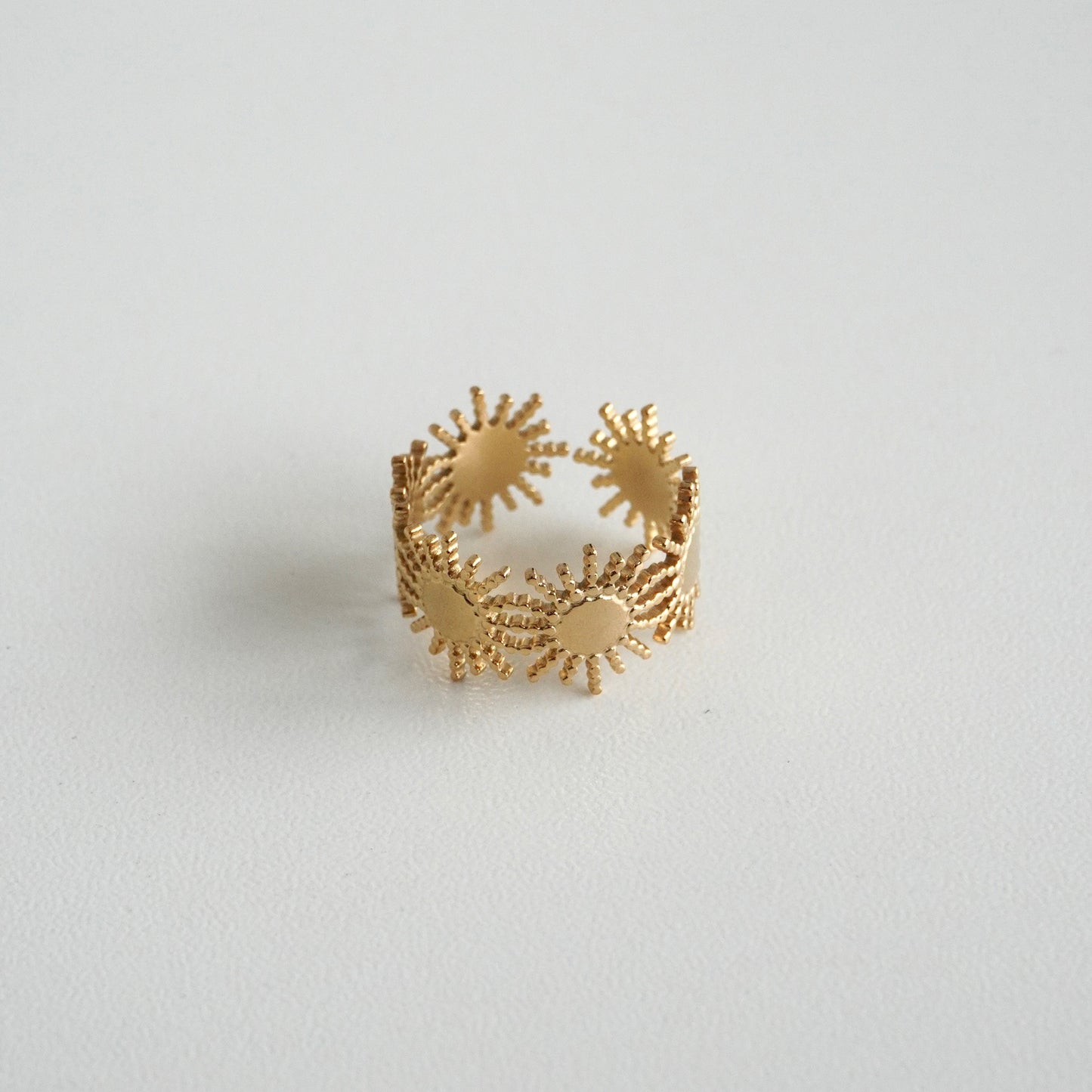 Anillo tipo soles