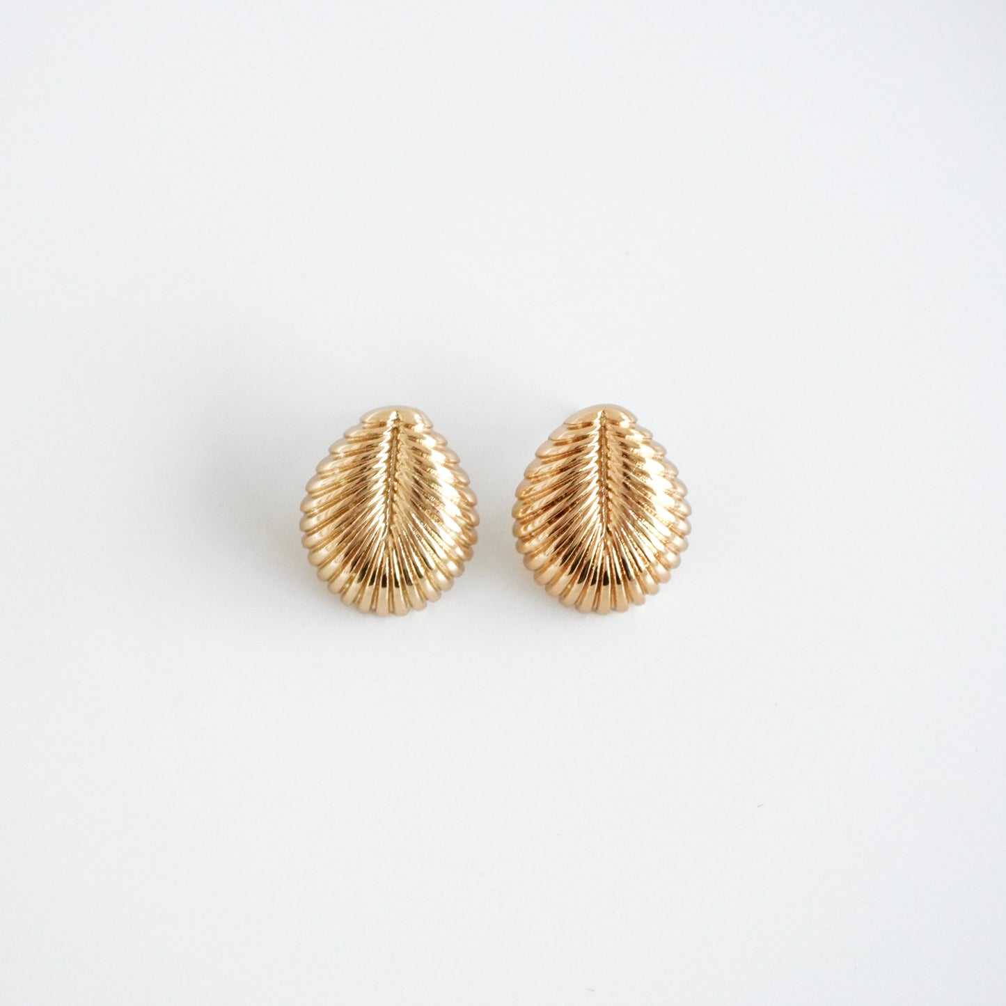 Aretes tipo caracol cerrado