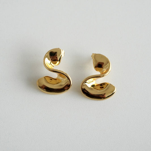Aretes tipo S