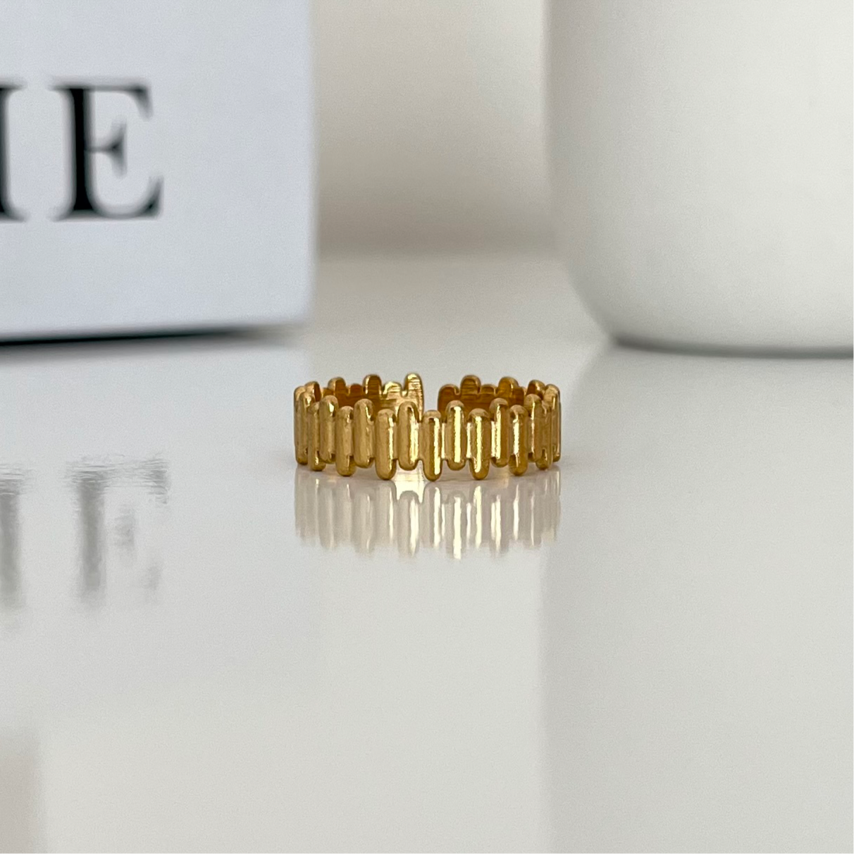 Anillo ajustable de líneas