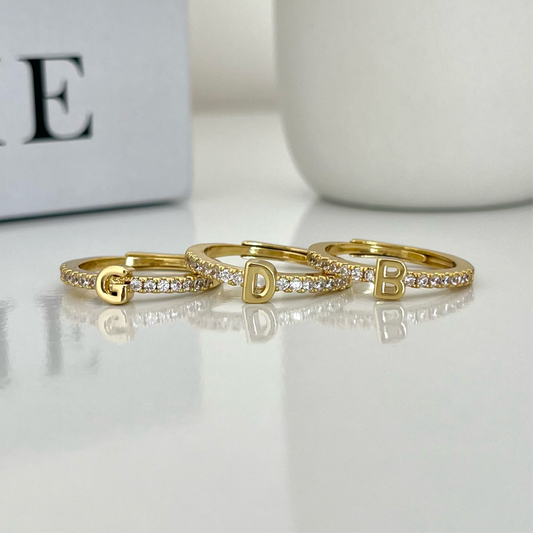 Anillo de inicial ajustable