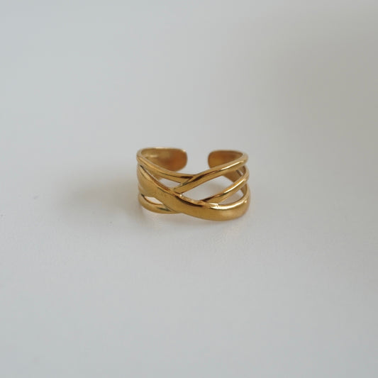 Anillo líneas cruzadas