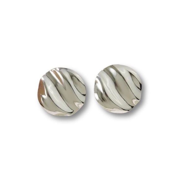 Aretes de botón con textura plateados
