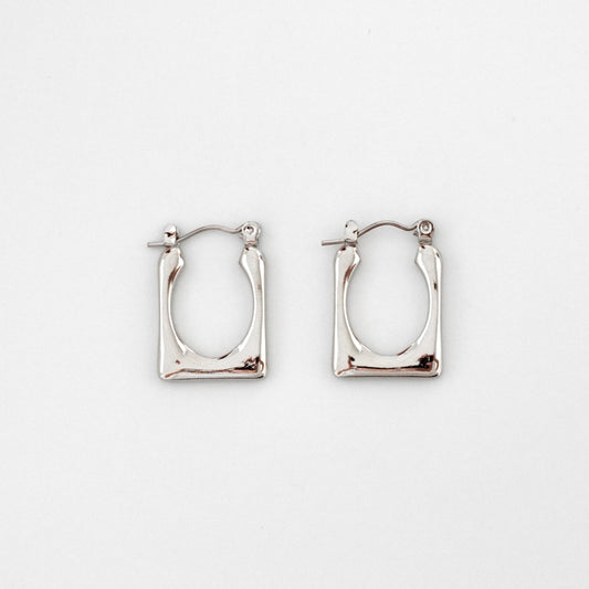 Hoops marco cuadrado plateadas