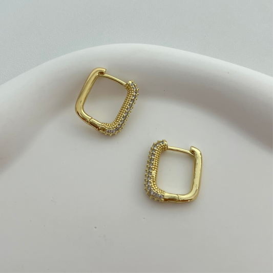 Hoops cuadradas pequeñas con zirconias