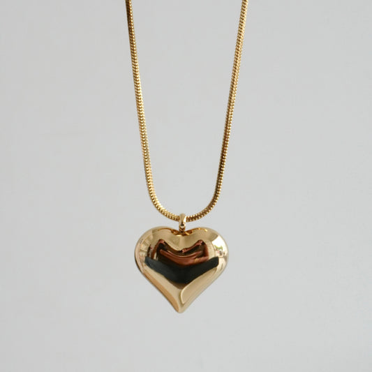 Cadena con dije de corazón grande