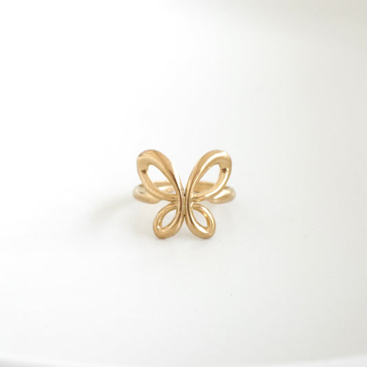 Anillo silueta mariposa