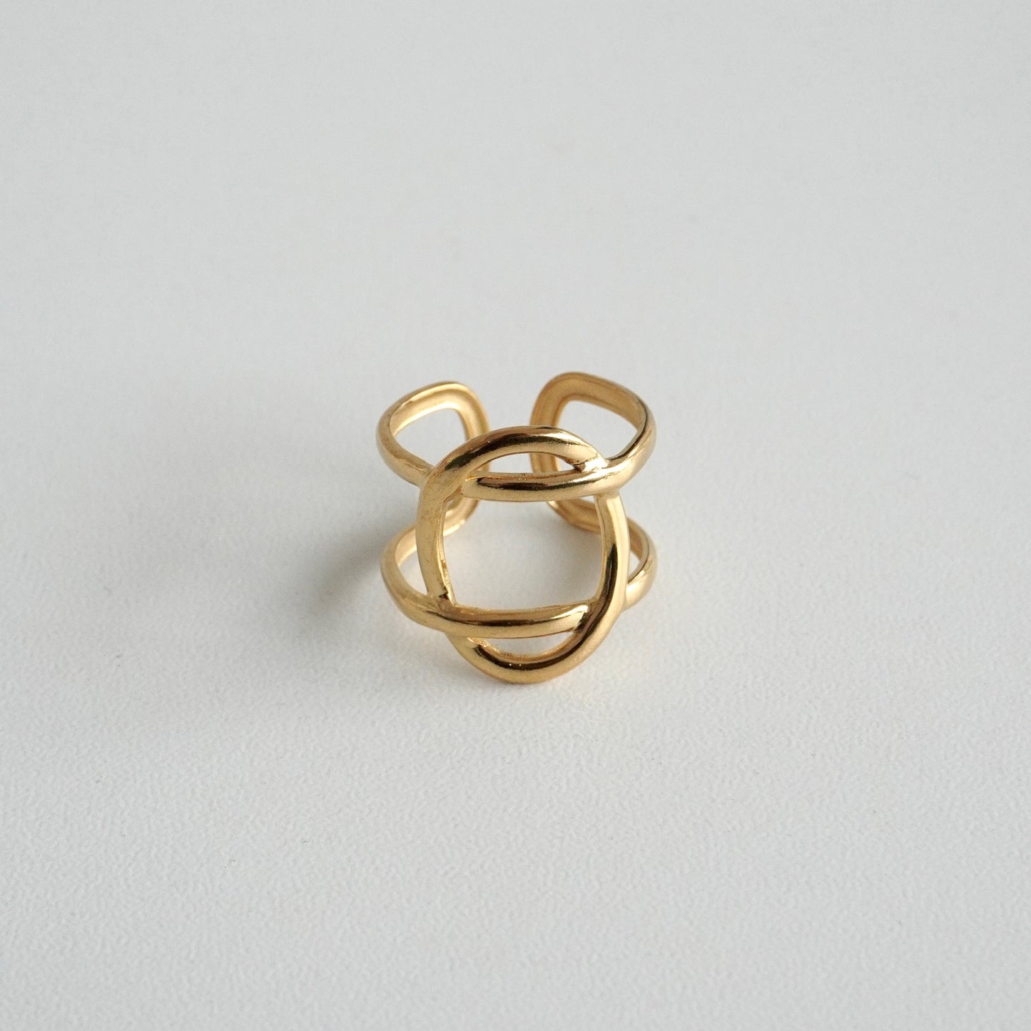 Anillo cruzado círculo