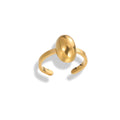 Anillo delgado con óvalo hueco