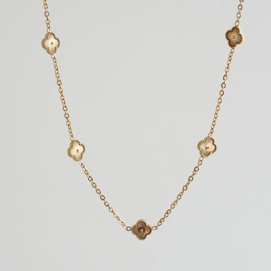 Cadena van cleef dorada