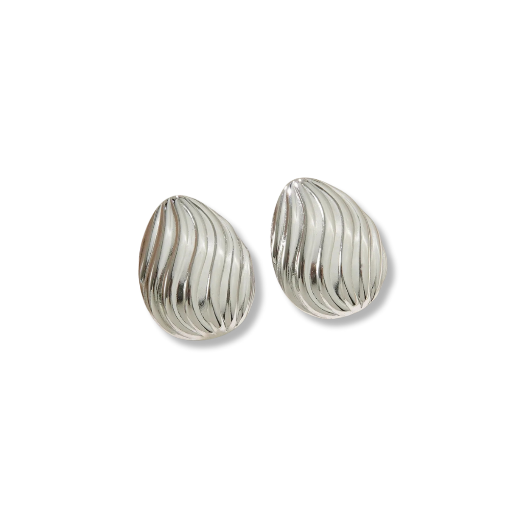 Aretes tipo concha plateados