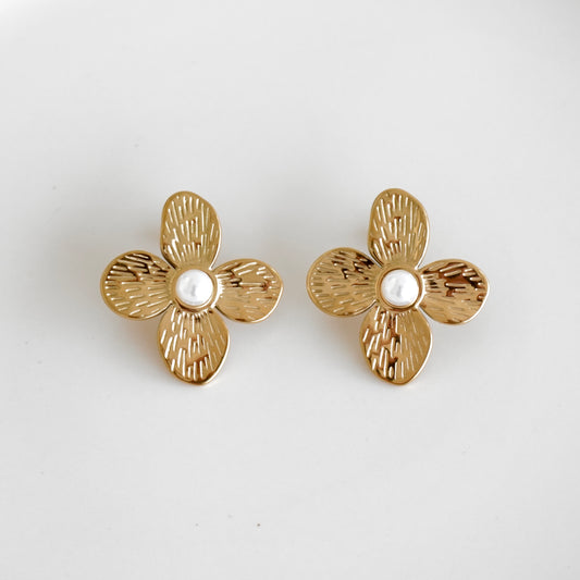 Aretes flor 4 pétalos