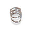 Anillo alto de líneas plateado