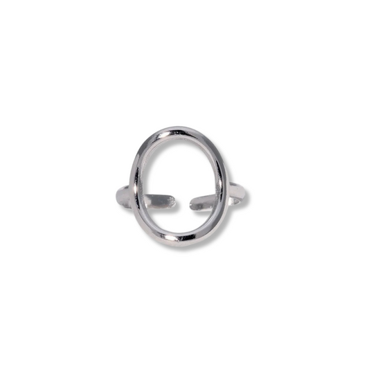 Anillo circulo asimetrico delgado pleteado