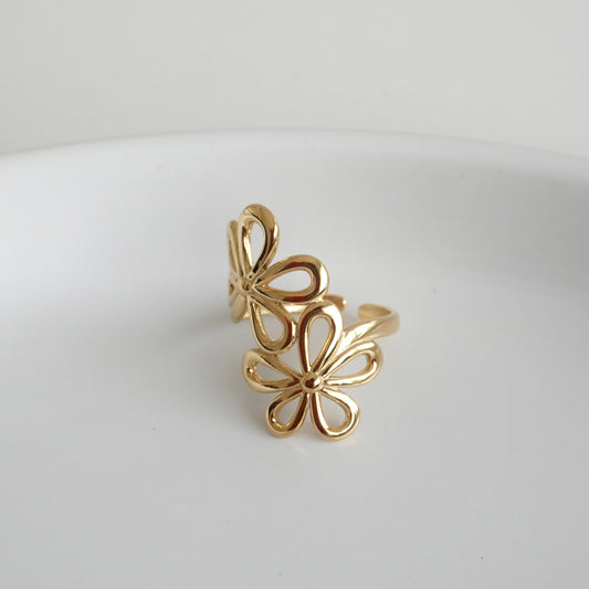 Anillo flores primaverales