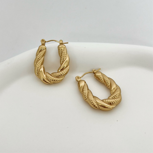 Hoops ovaladas trenzadas