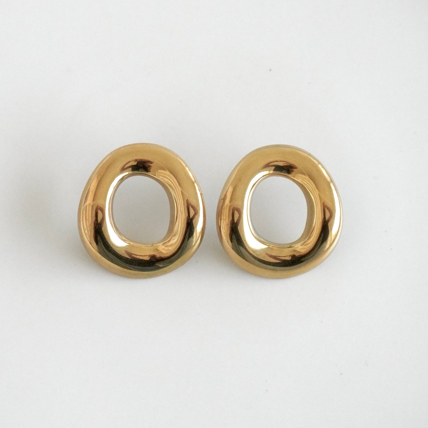 Aretes chuncky círculo hueco