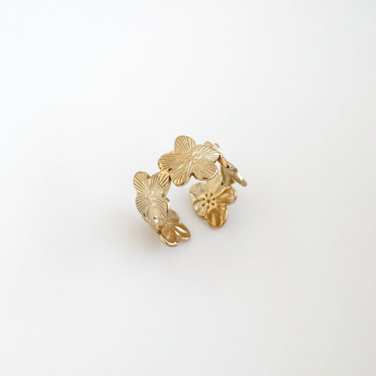Anillo flores tropicales