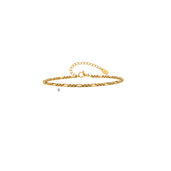 Pulsera delgada con eslabones cuadrados