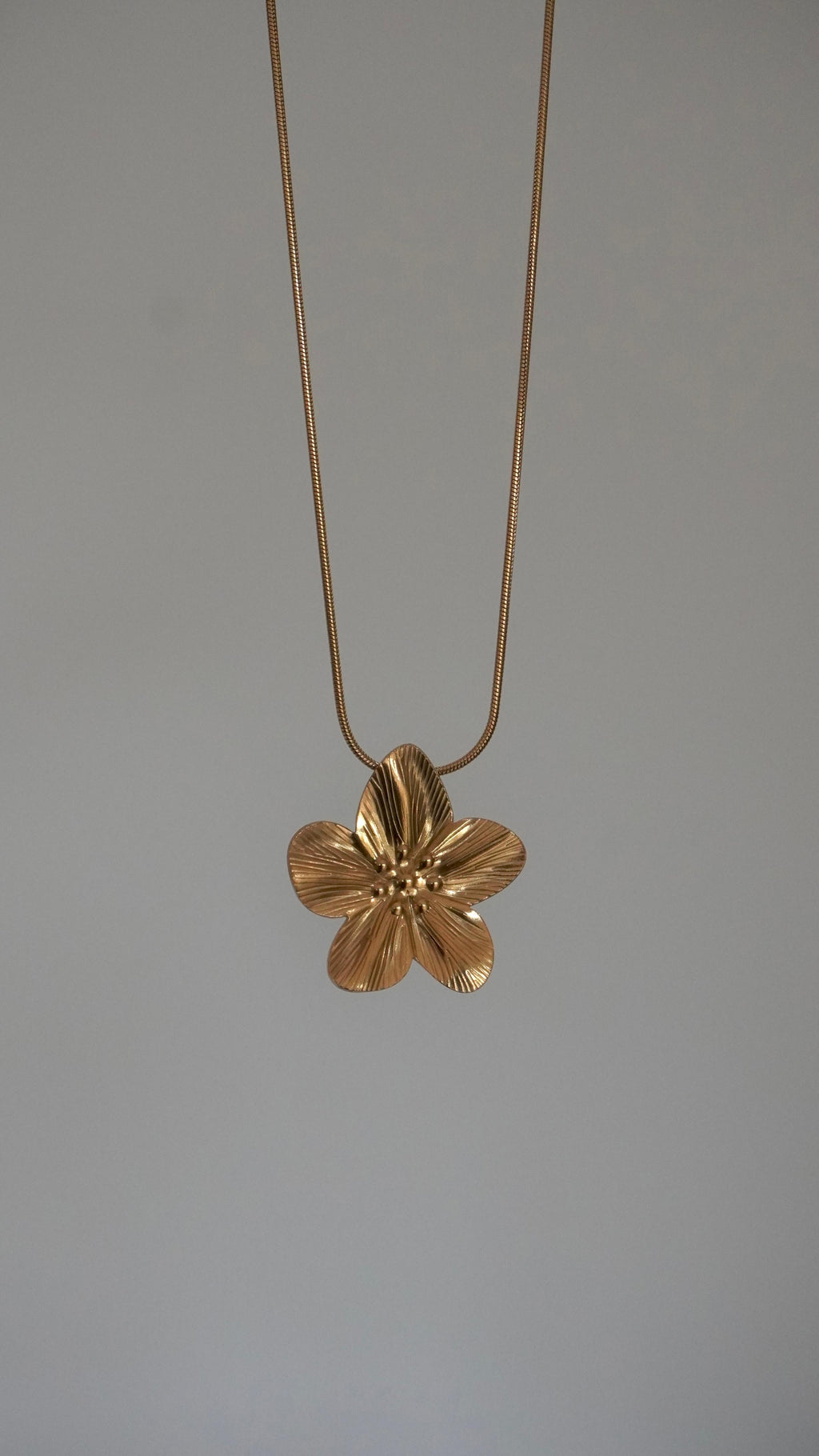 Cadena flor tropical