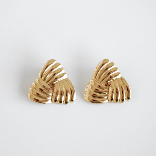 Aretes triángulo triple