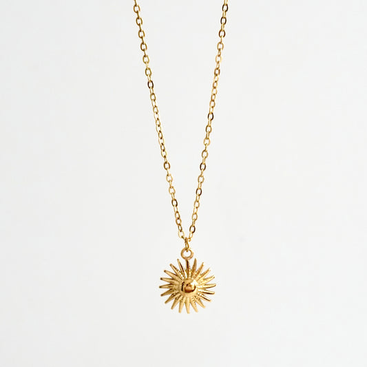 Cadena con dije de sol